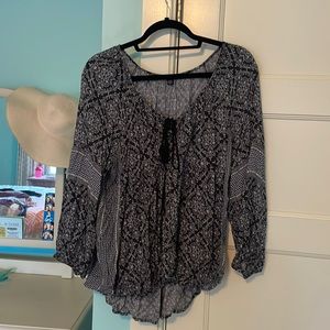 American Eagle flowy top